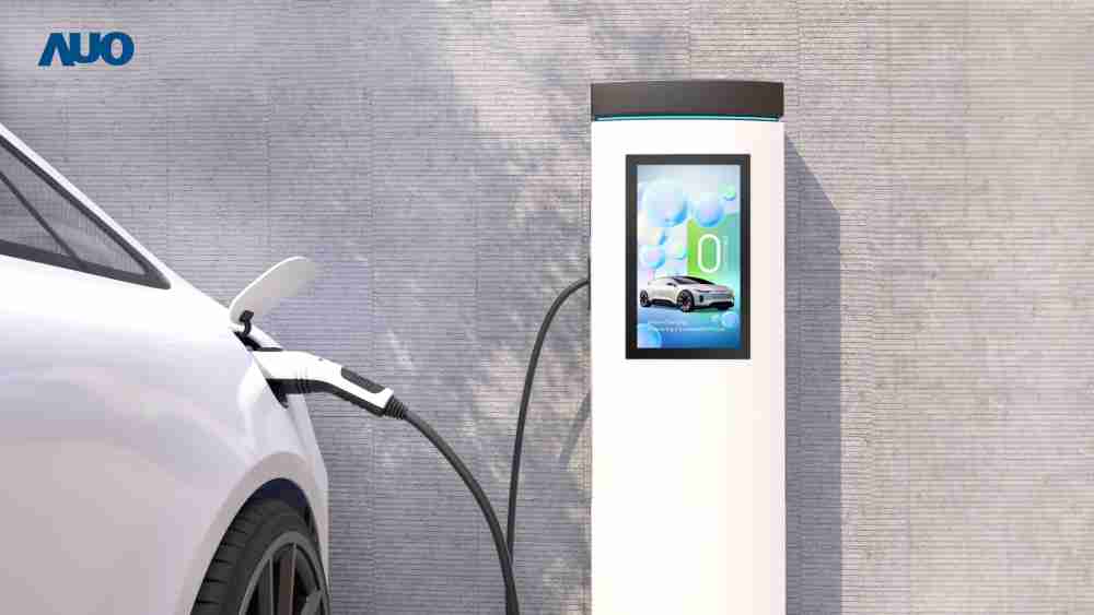 友達〝EVSE車用充電樁解決方案〞專為電動汽車充電樁設計，，，，具有高亮度、、、、克服戶外艱難環境的耐溫、、耐紫外線等特性，，，並搭載散熱性及擴充性強的高效能工業電腦，，，，可實現人機互動訴求，，，如資訊顯示、、、、支付等應用